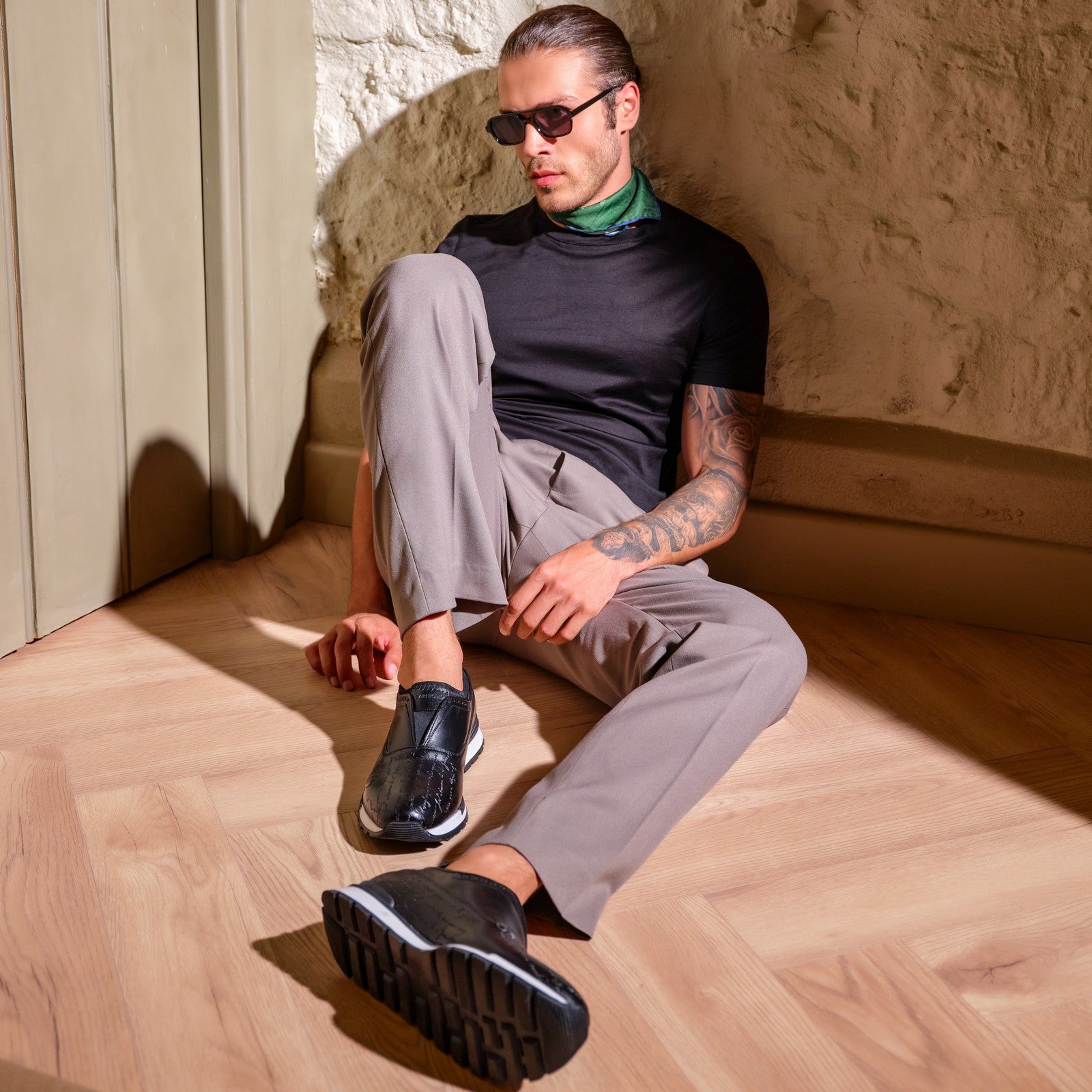 Men's Calf Leather Handmade Sneakers M8011