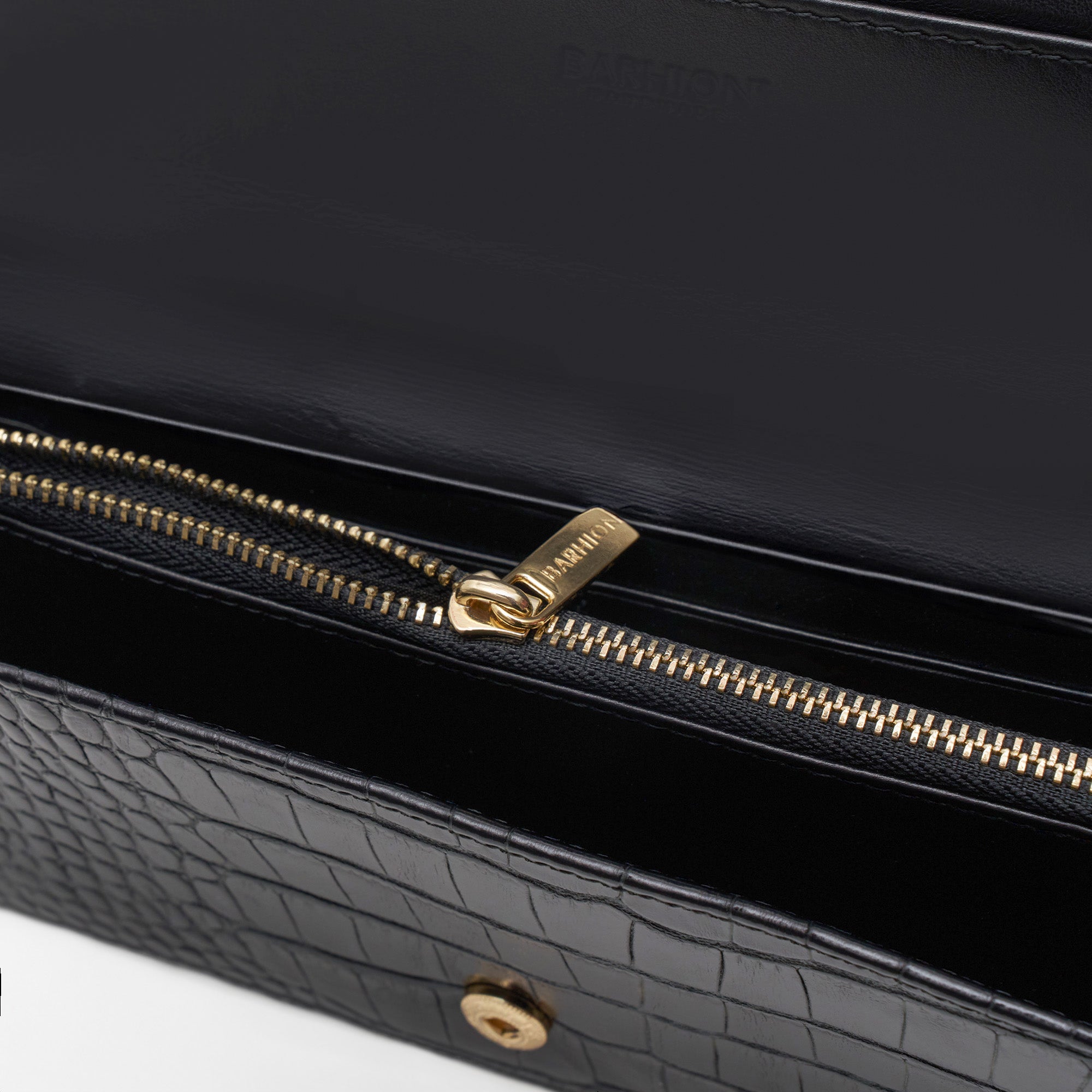 Women's Calf Leather Crocodile Embossed Handmade Wallet W25026 21