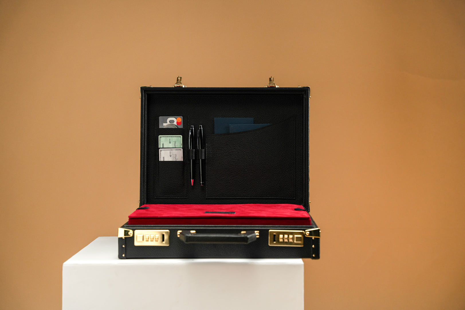 Barhion Artos Watch Case - Master Edition Togo Black