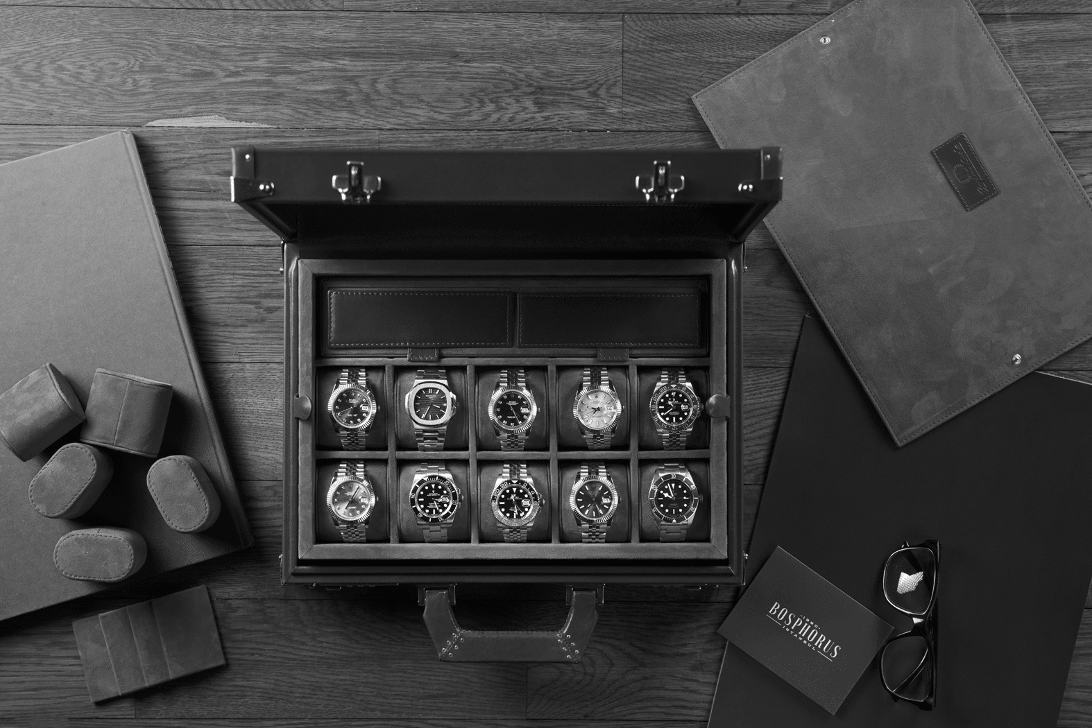 Barhion Artos Watch Case - Master Edition Parchment Patina Olive Green