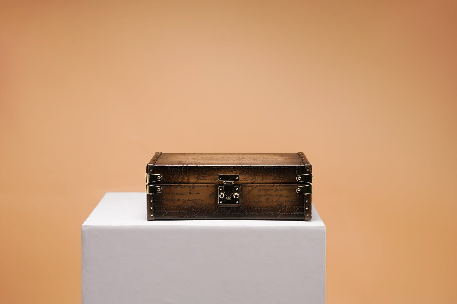 Barhion Petra Watch Case - Parchment Patina Java