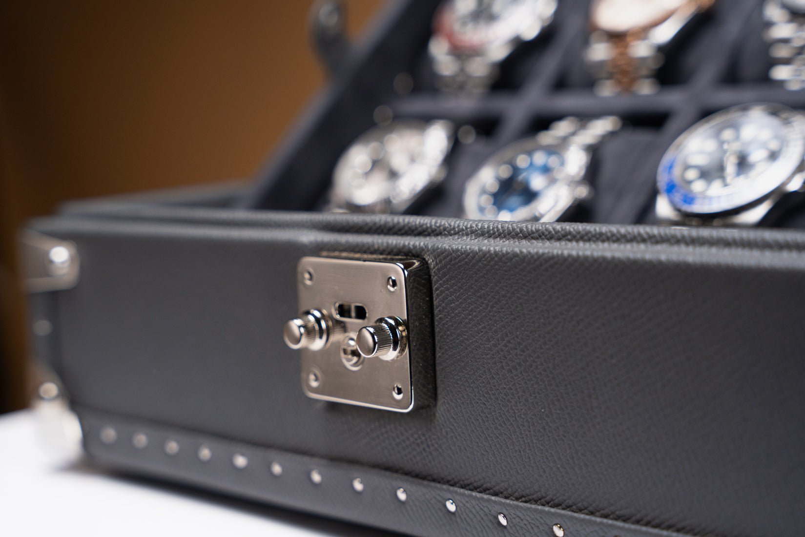 Barhion Petra Watch Case - Saffiano Dark Grey For 8 Watches