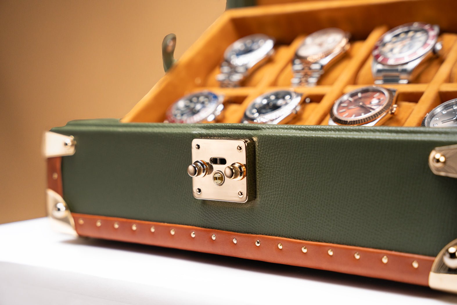Barhion Petra Watch Case - Saffiano Olive Green For 8 Watches