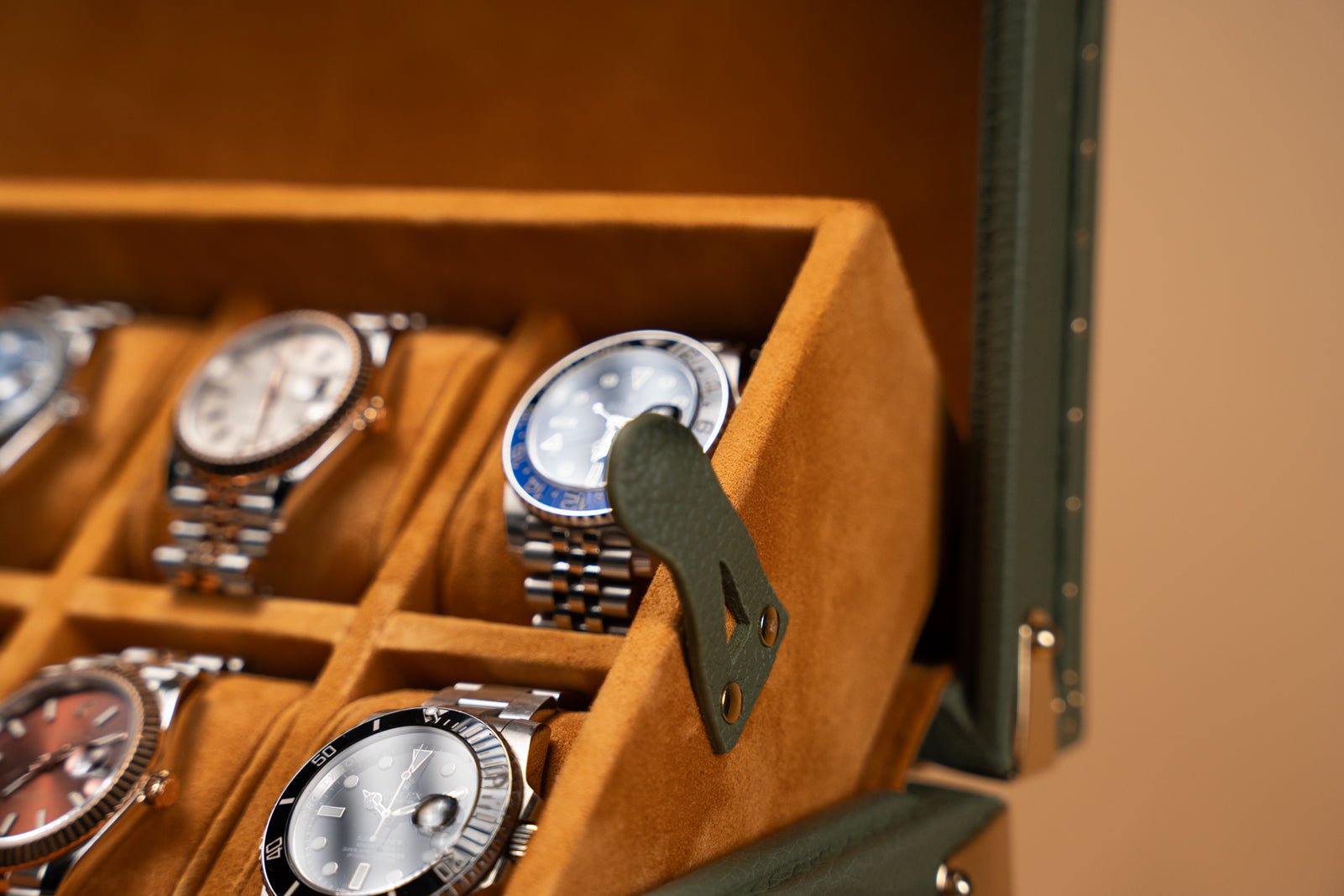 Barhion Petra Watch Case - Togo Khaki Green For 8 Watches